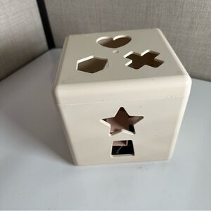 Mushie Shape Sorting Box Learning Toy for Toddlers with 7 Shapes